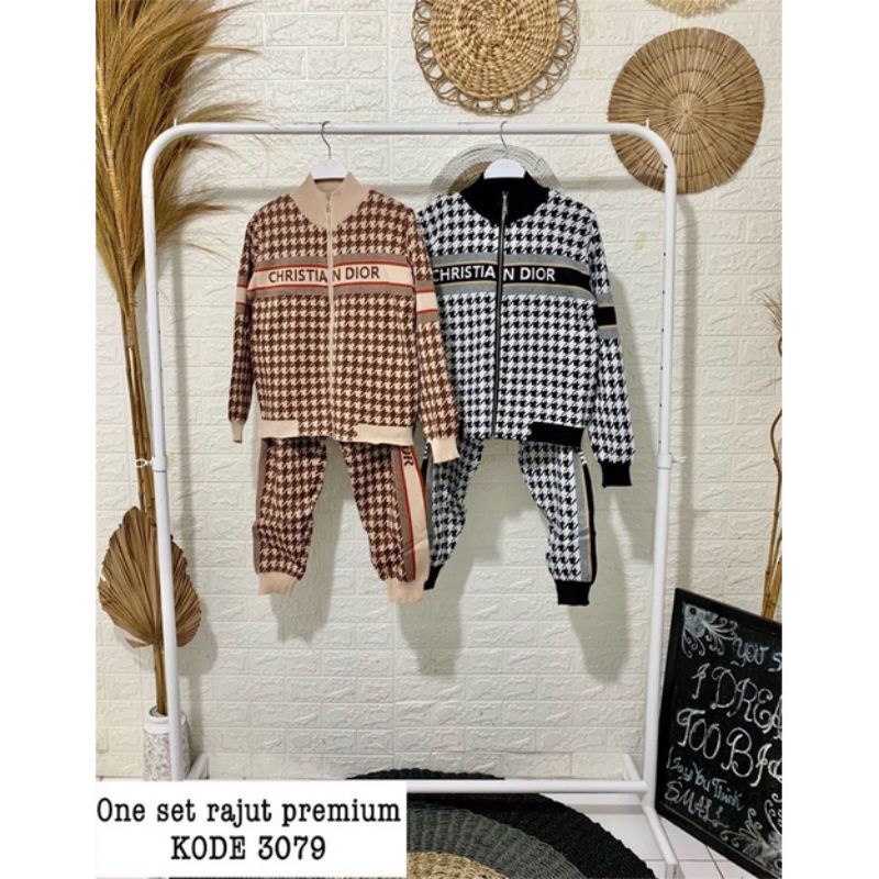 SETELAN RAJUT IMPORT CHRISTIAN DIOR