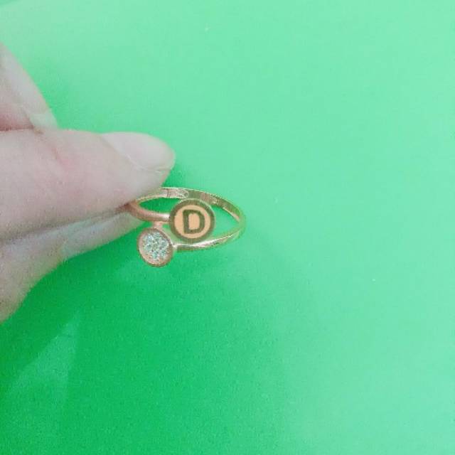 Cincin huruf D Orange kadar 375