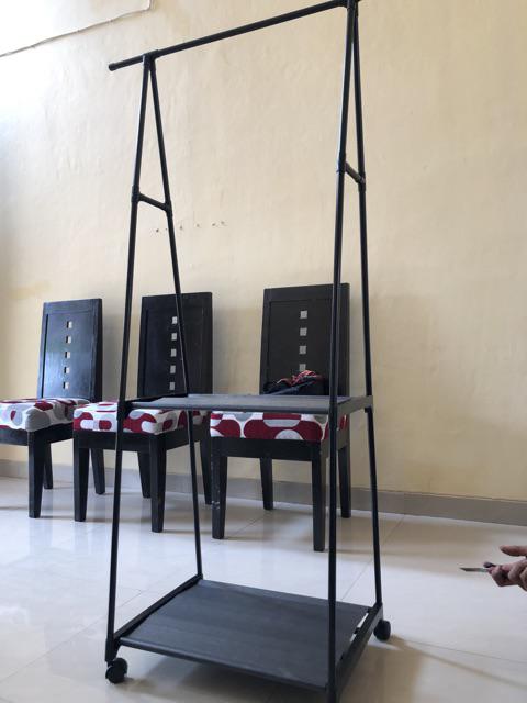 Radysa Triangle Stand Hanger / Tempat Gantungan Baju Minimalis