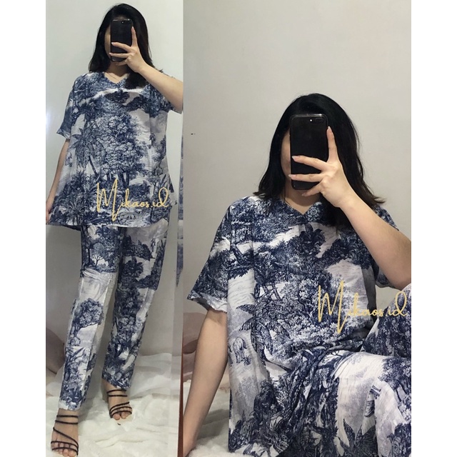 (COD) One set Piyama Abstrak Jumbo fit to Ld120cm | one set piyama rayon jumbo | one set pajamas Jumbo-DIOR LD120cm