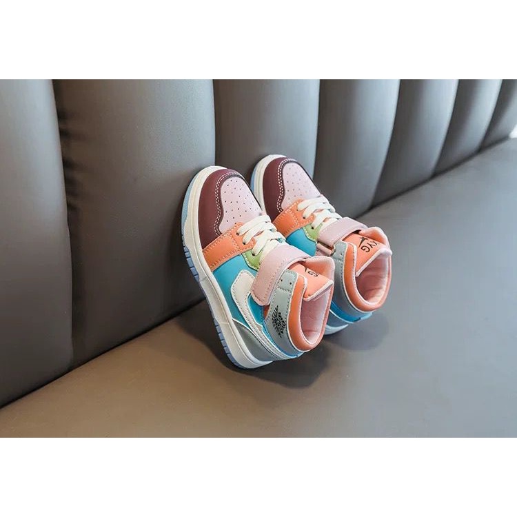 (Kiddiwear) Sepatu sneakers  anak MBK01