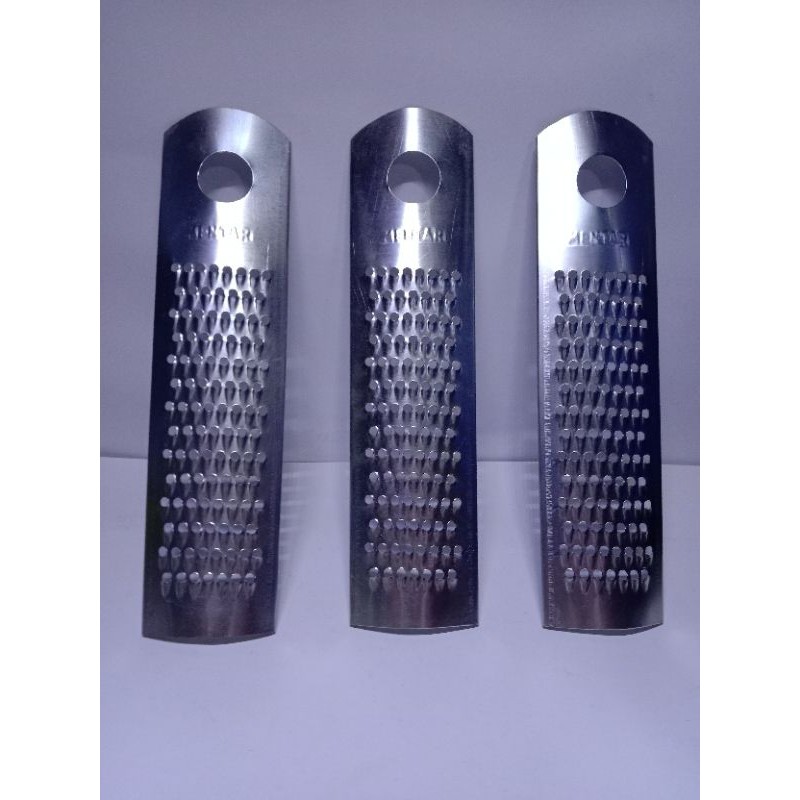 Parutan Kentang / Parutan Kates / Parutan Wortel/Parutan Serbaguna / Parutan stainles / Parutan kela