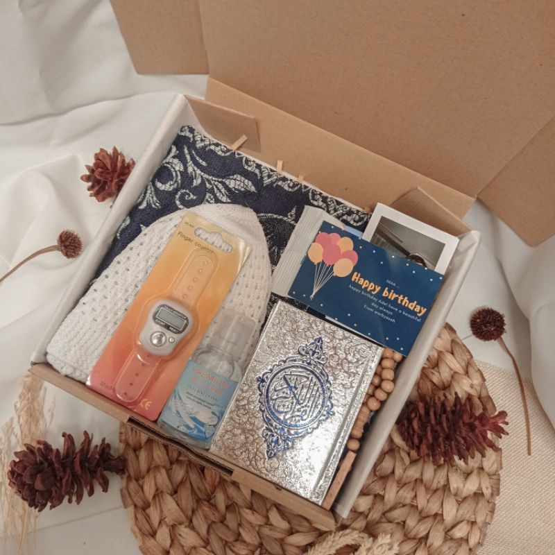 HAMPERS COWOK MUSLIM MURAH, KADO ULANG TAHUN COWOK, GIFT BIRTHDAY, GRADUATION, WEDDING FREE CELENGAN