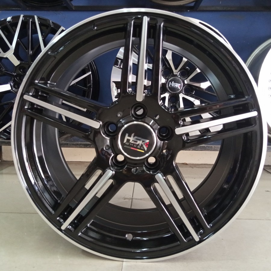 Velg Mobil Ring 17 HSR BLUMEN Velg Racing HRV Ertiga BRV Innova Gratis Kirim