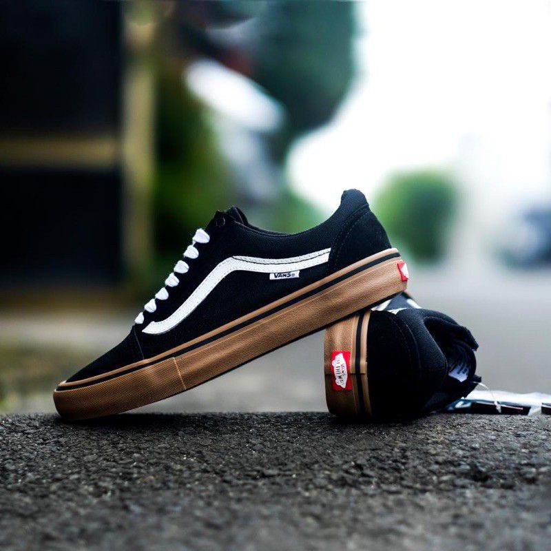 (BISA COD) SEPATU VANS GUM GRADE ORISINAL FREE KAOS KAKI GANTUNGAN KUNCI STIKER VANS