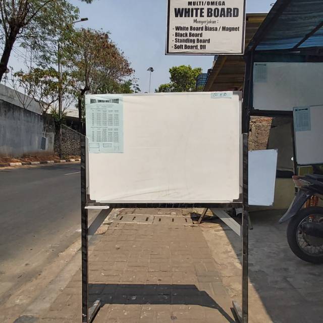 

White board standing uk.60×90cm