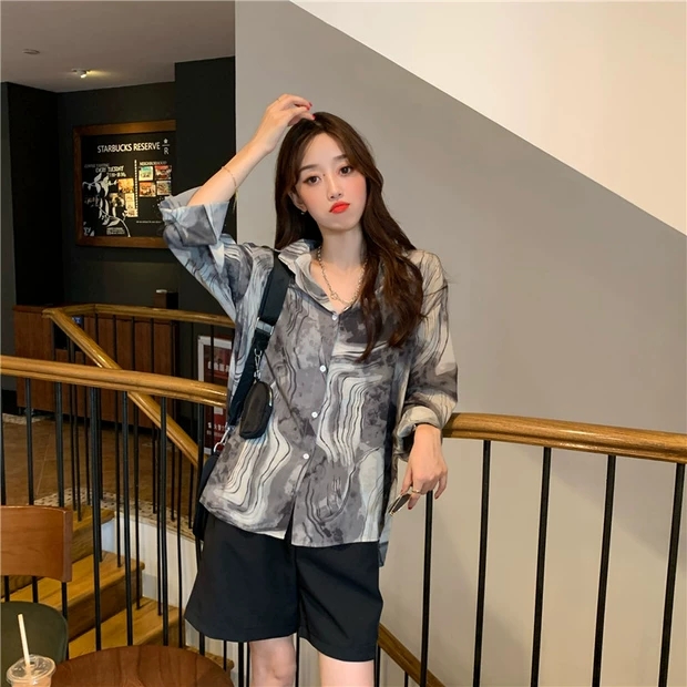 yikoo-Kemeja korea lengan panjang bermotif vintage shirt atasan blouse wanita