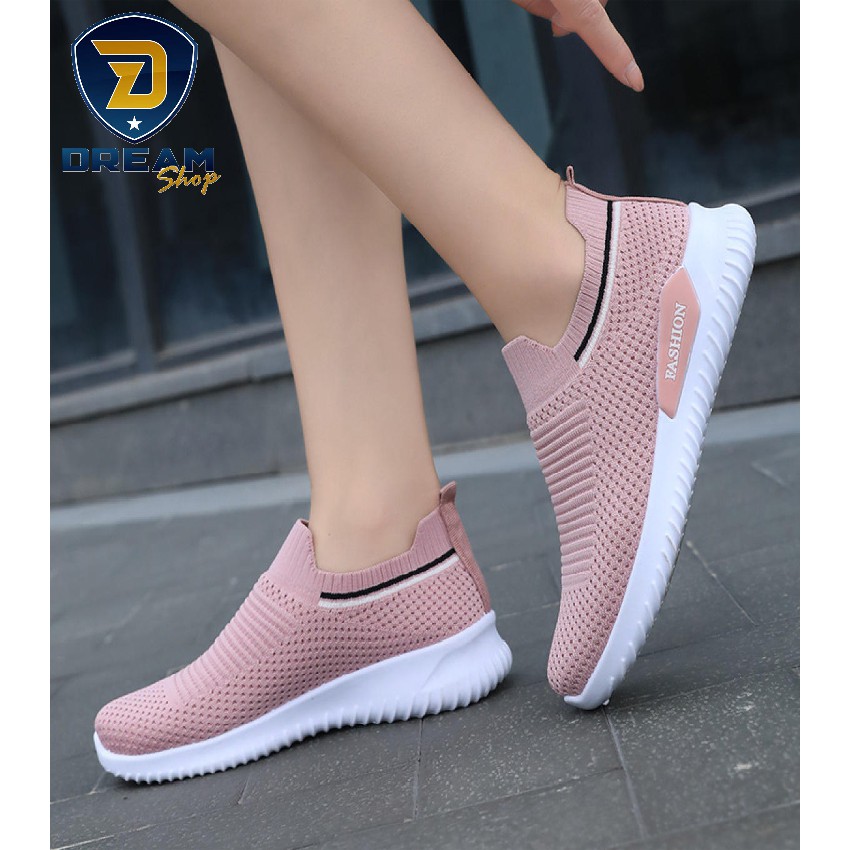 [ Bayar Di Tempat ] Sepatu Slip On Fashion Wanita Anti Slip Ringan Di Pakai Import / Slip On Wanita