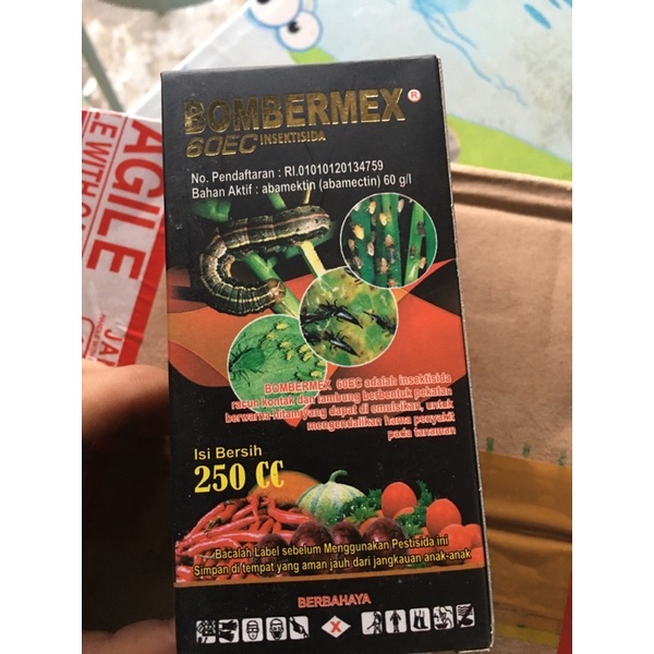 insektisida bombermex ukuran 250 ml