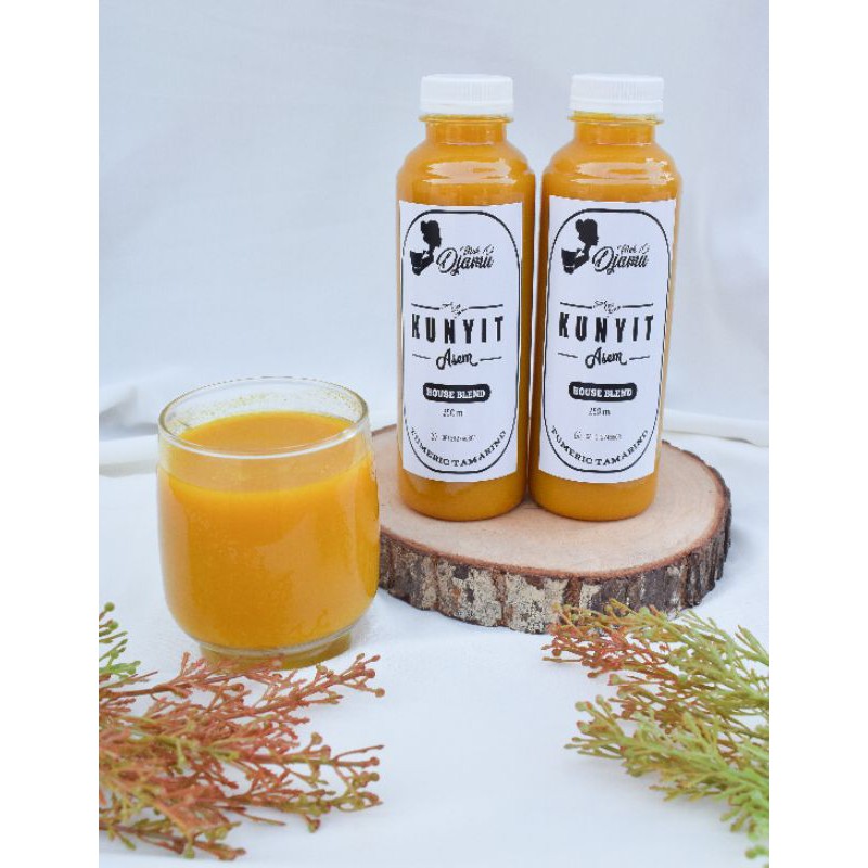 

Jamu Kunyit Asem MakCi 250ml