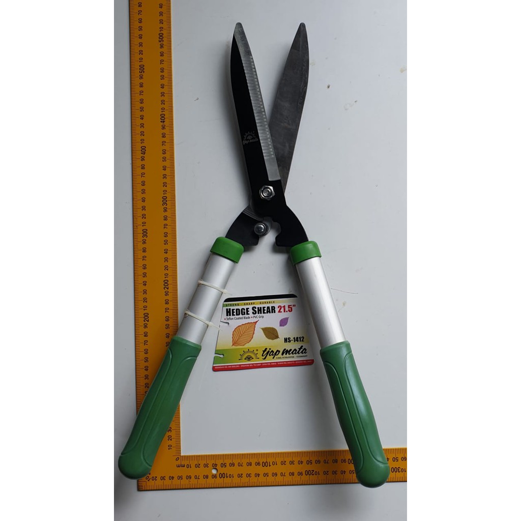 Gunting Rumput Dahan Pohon CAP TJAP MATA 22 INCH Putar Hedge Shear Gunting Rumput Dahan Ranting Pagar Kebun Besar