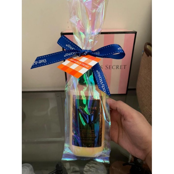 

gift wrap / bungkus kado / plastic wrap