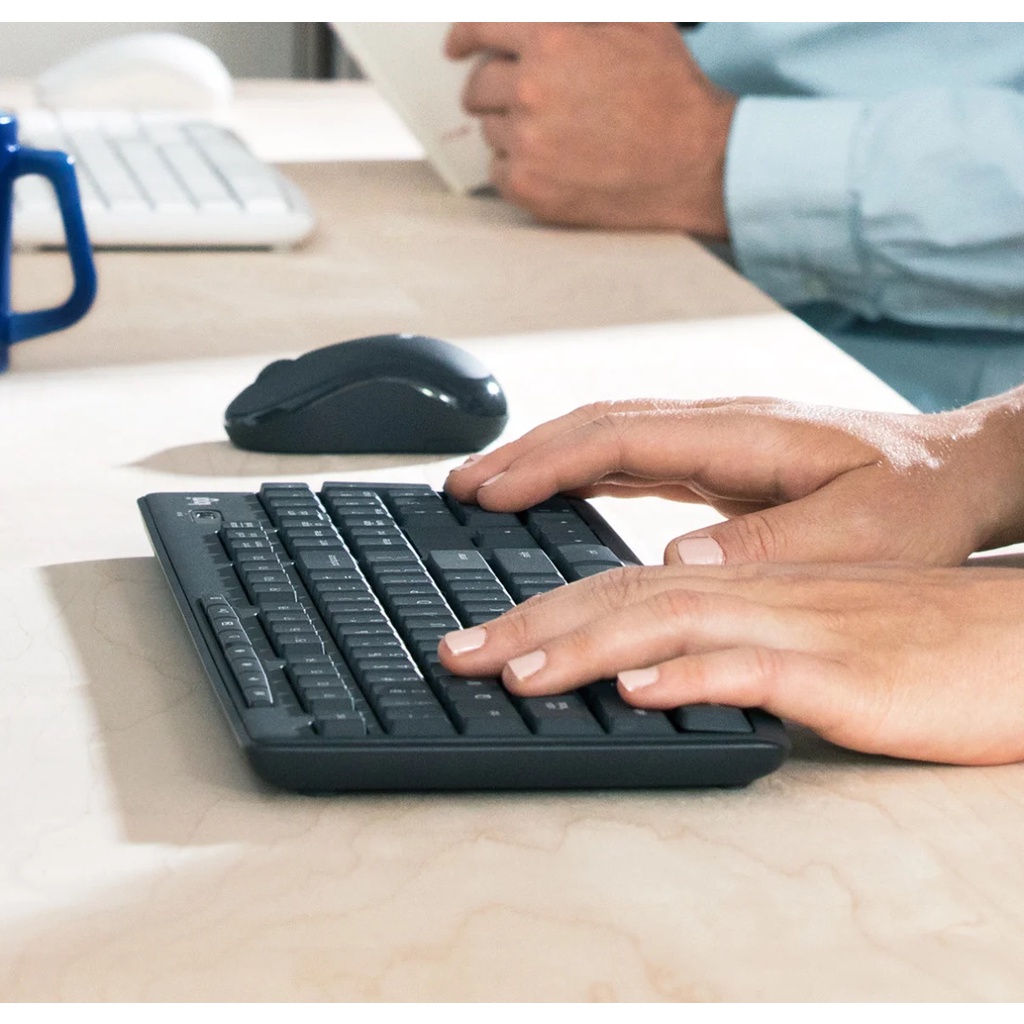 Logitech MK295 Combo Keyboard dan Mouse Wireless Silent MultimediaKeys