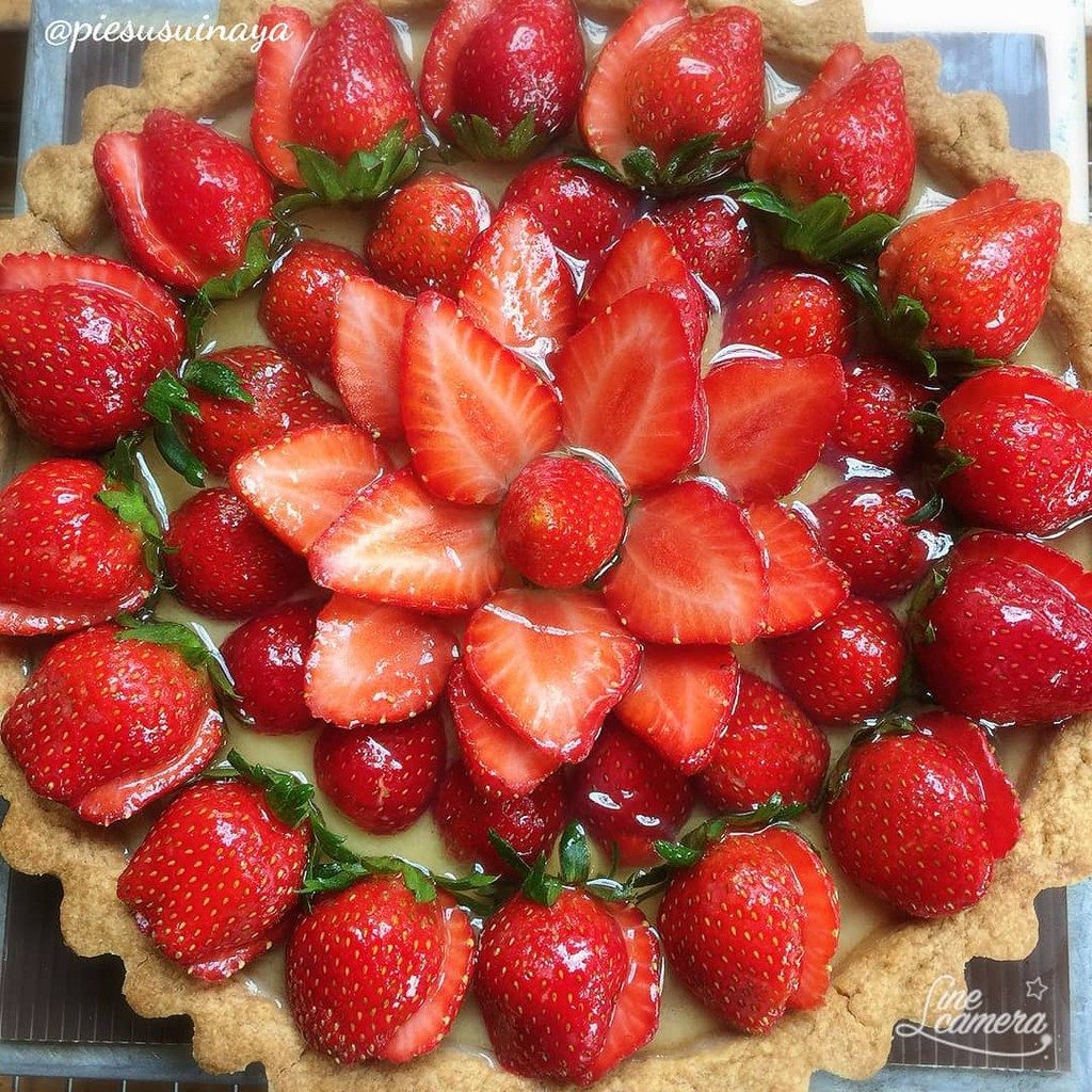 

FRUIT PIE ~ Strawberry Edition