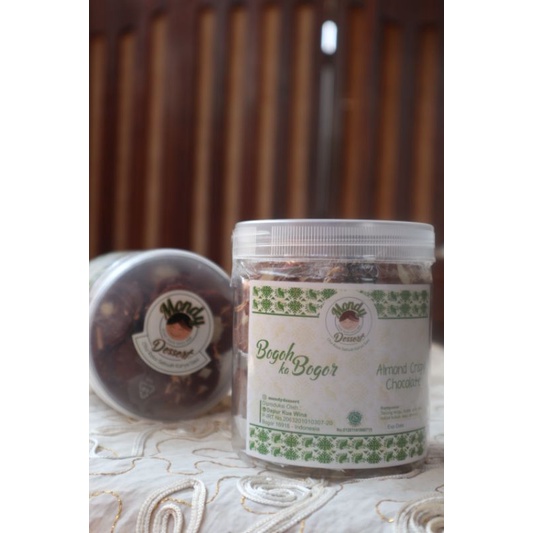 

Almond crispy chocolate