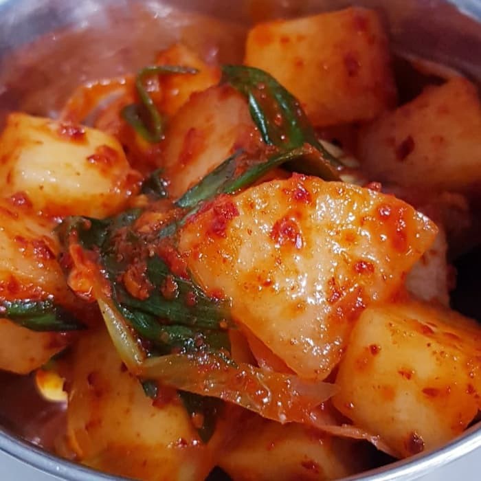 

Homemade Kimchi Lobak Kkagdugi fresh nikmat 500gr