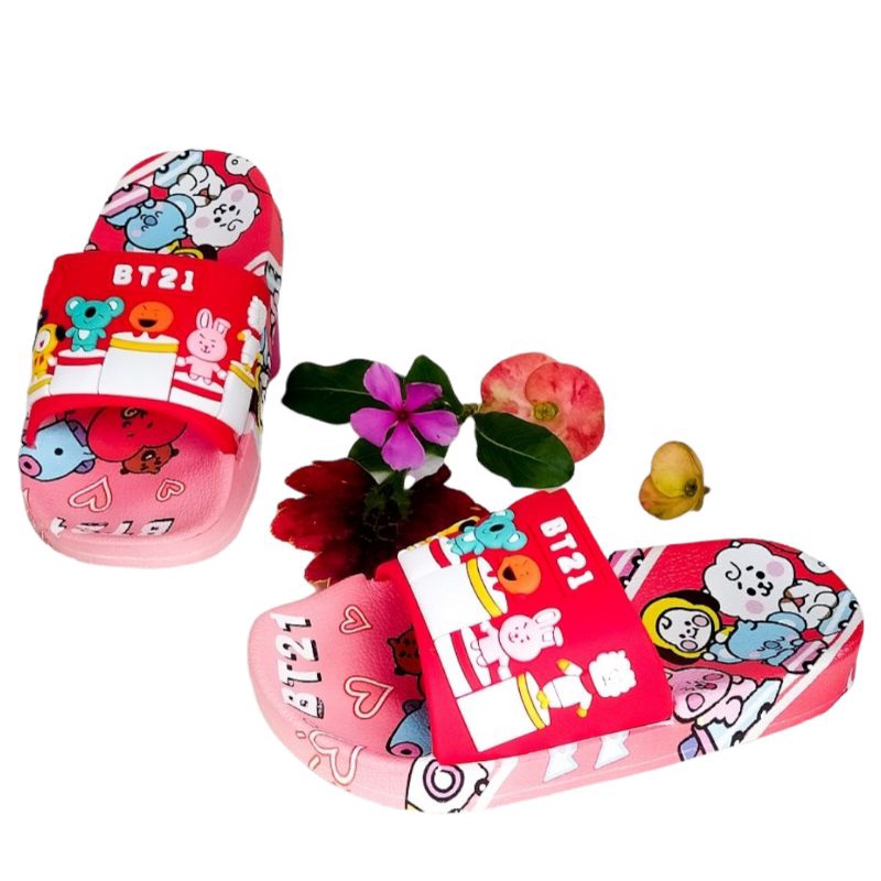 SENDAL SLOP KARET ANAK PEREMPUAN TERBARU,SANDAL ANAK  BT21 NYAMAN DIPAKE MOTIF TERBARU KEKINIAN.