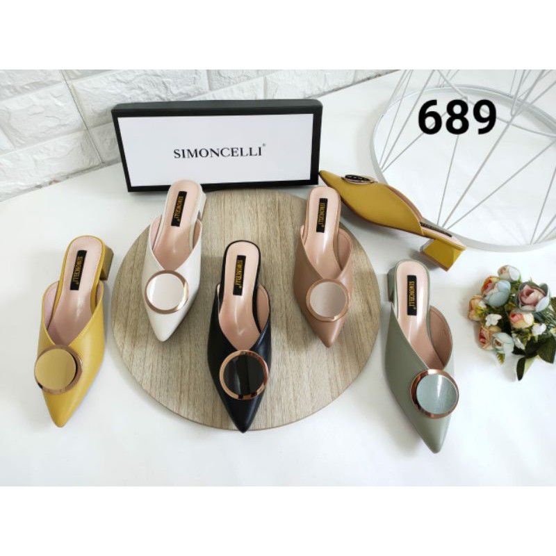 Sandal Slop 689 Simoncelli