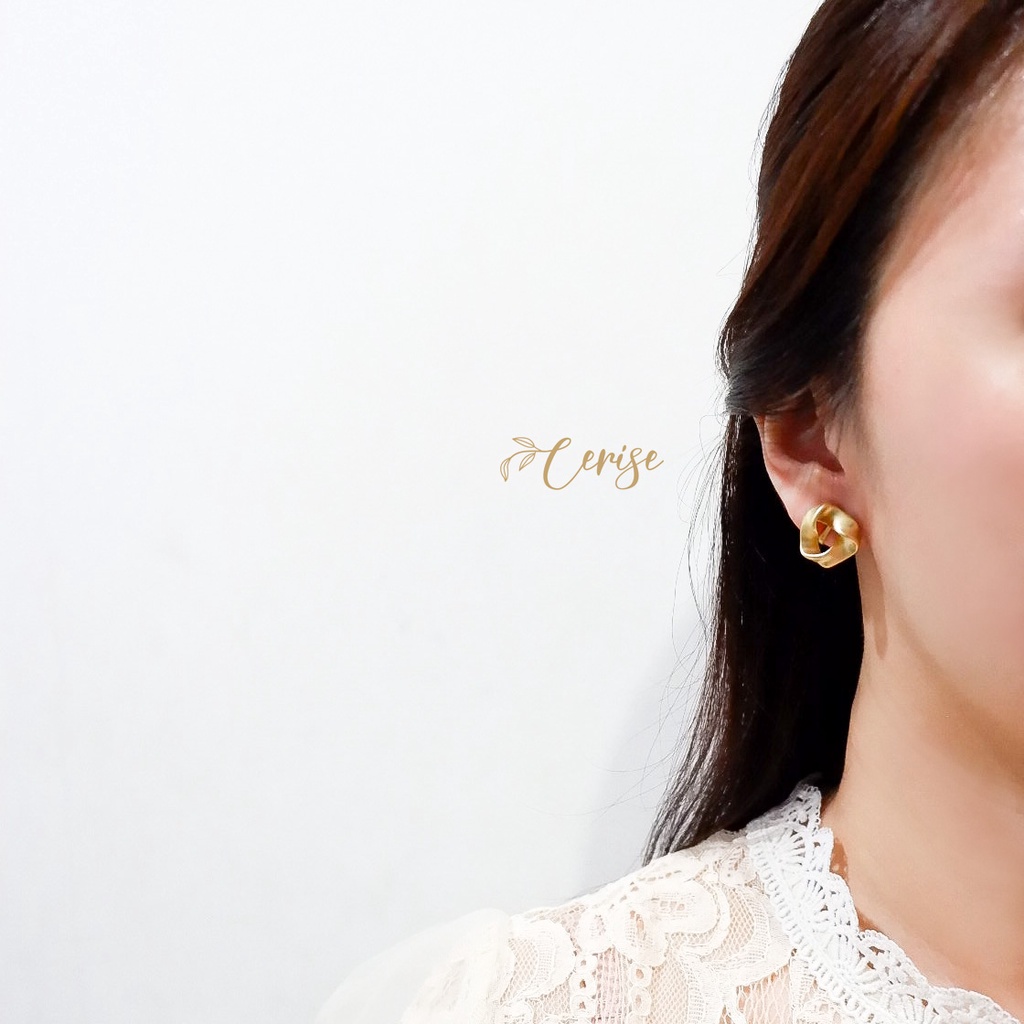 Brenda Earrings | Anting jepit  emas gold retro korea tanpa tindik aksesoris wanita cantik