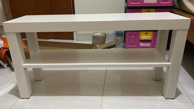 Lack Meja Tv Putih / Hitam