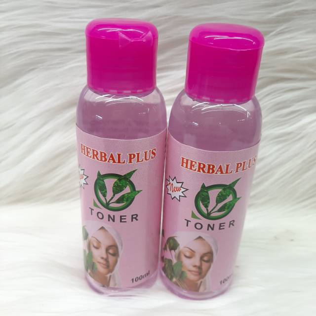 Herbal Plus Facial Toner 100 ml GIRLSNEED77 Toner Wajah yang Dapat Menyegarkan dan Mencerahkan Kulit Wajah