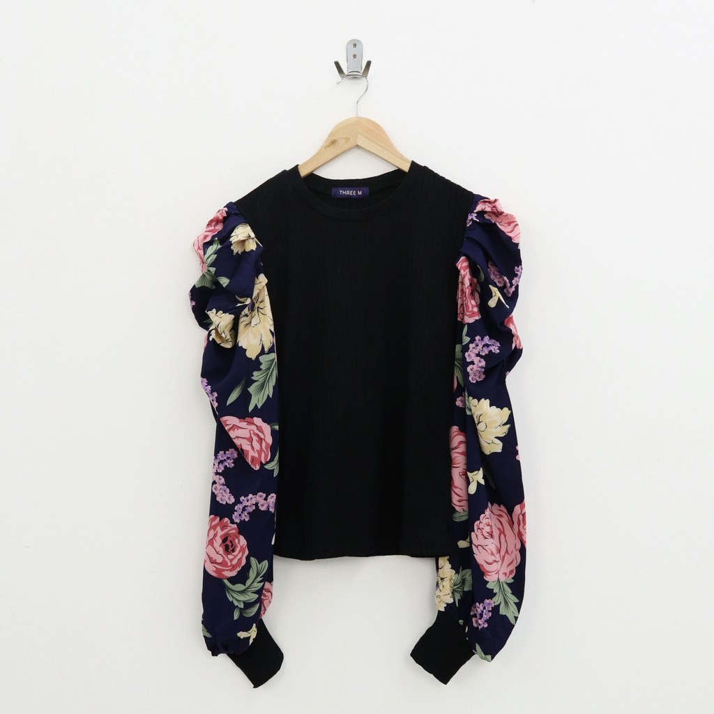 Carby flow knit top -Thejanclotehs