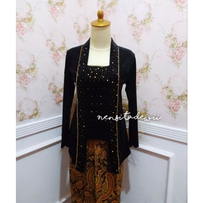 [1 Set] Jarik Instan + Kebaya Kutubaru Payet / Motif Jarik Lengkap