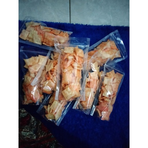 

keripik Luxi0 beli 20 gratis 1