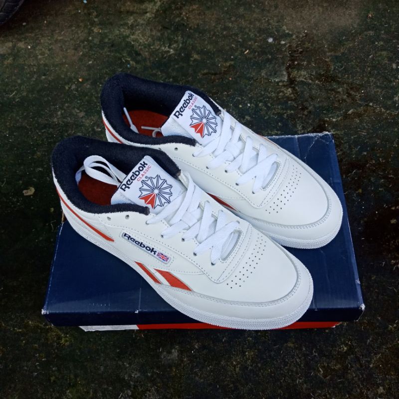 Reebok Classic Club C Revenge Mu