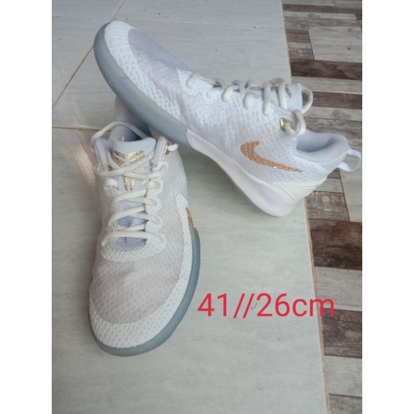 sepatuN*/ke sekenImpor