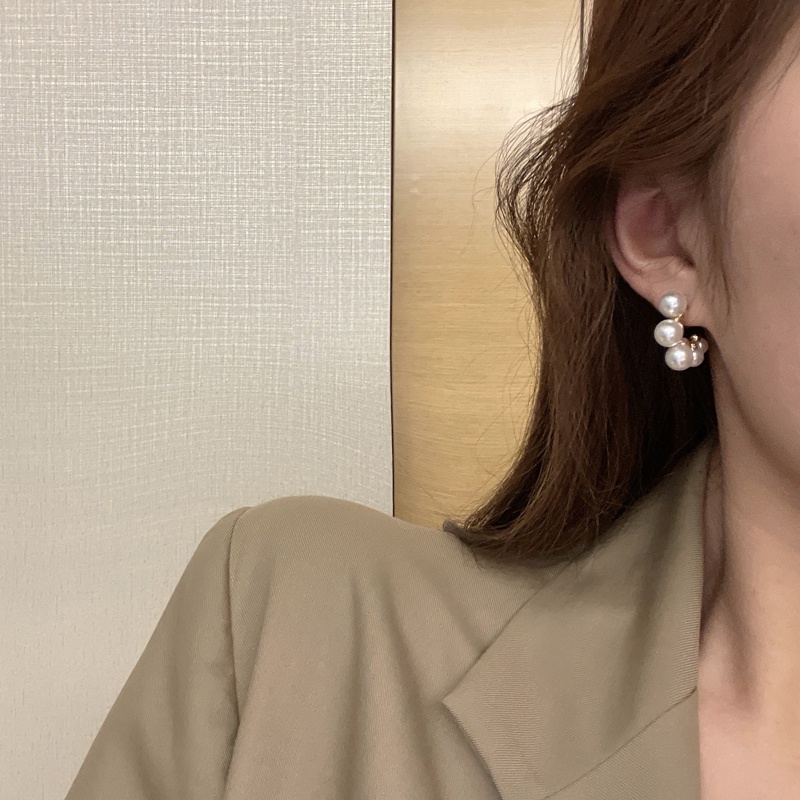 Anting Stud Mutiara Bentuk C Geometris Gaya Vintage Korea Untuk Wanita