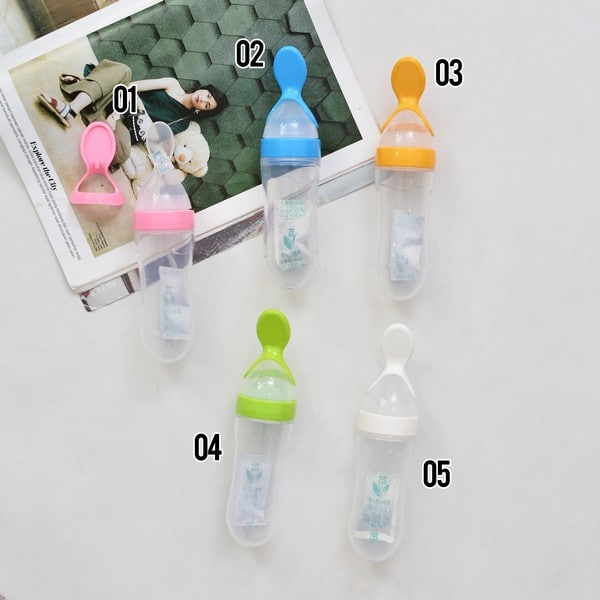 LID037 - Silicone Squeeze Feeder (Sendok Makan Bayi)