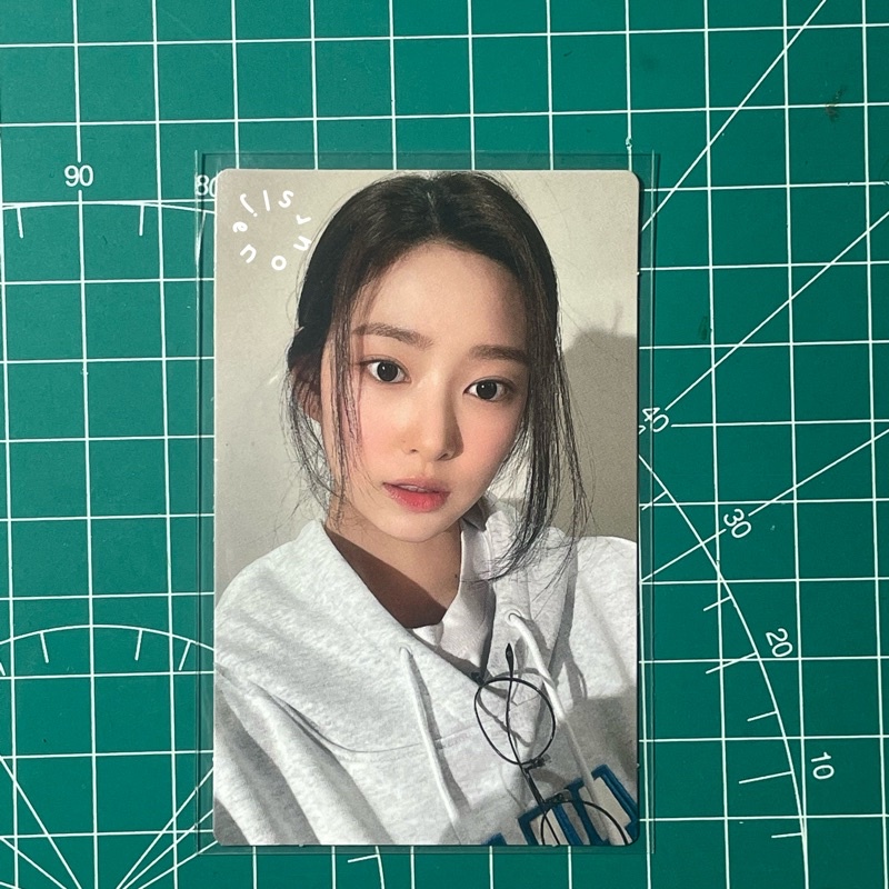 BOOKED kim minju pro memoria photocard pc
