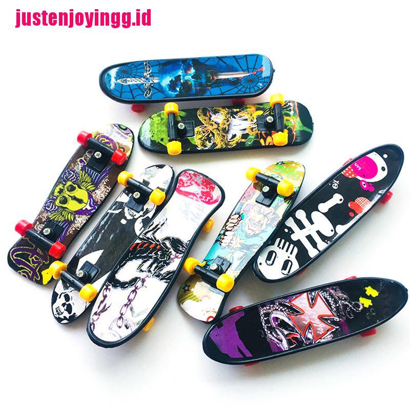 1pc Skateboard Jari Mini Kreatif Bahan Plastik