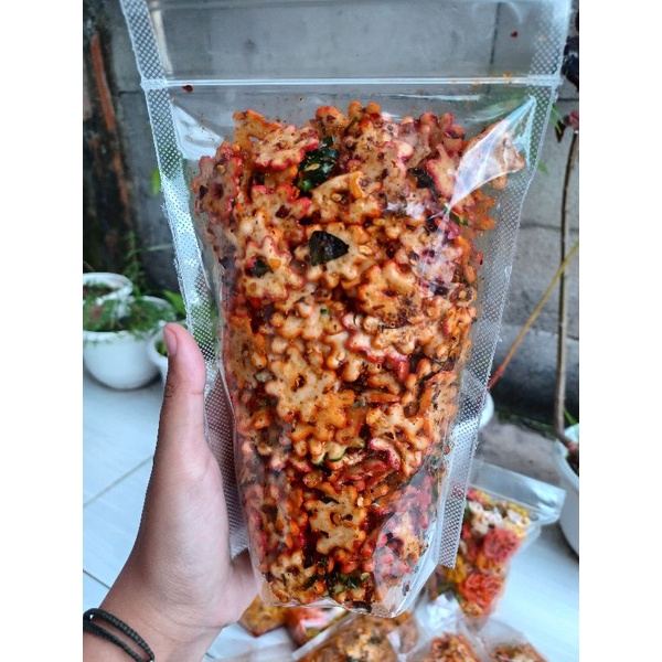 

cemilan kering kemasan 250gr