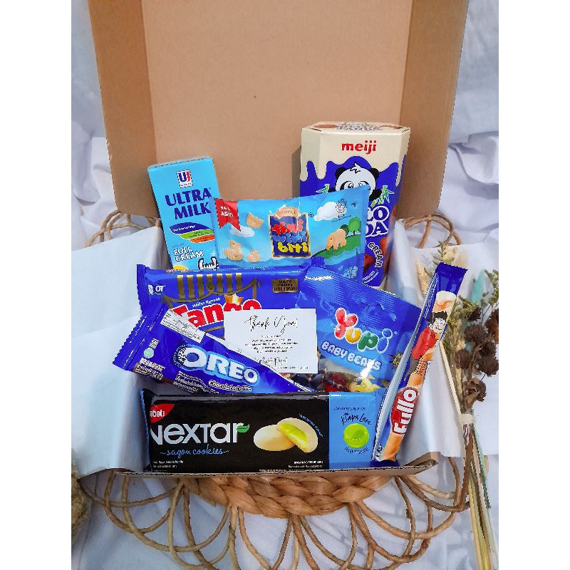 

GIFT BOX | HAMPERS SNACK |SNACK BOX Paket Hydrangea 20