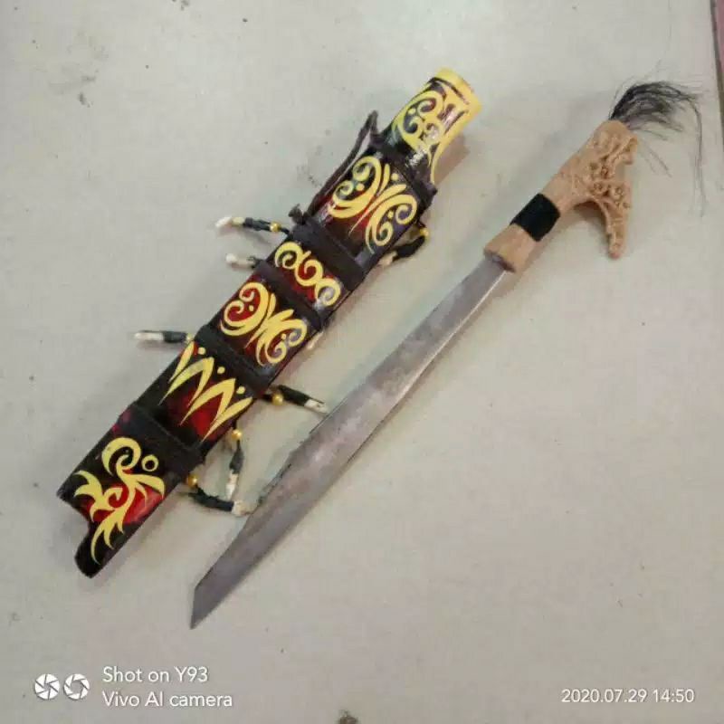 MANDAU KALIMANTAN. MANDAU KHAS KALIMANTAN