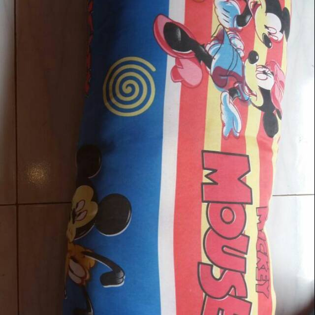 Bantal cinta besar/ bantal cinta ukuran 90x 60