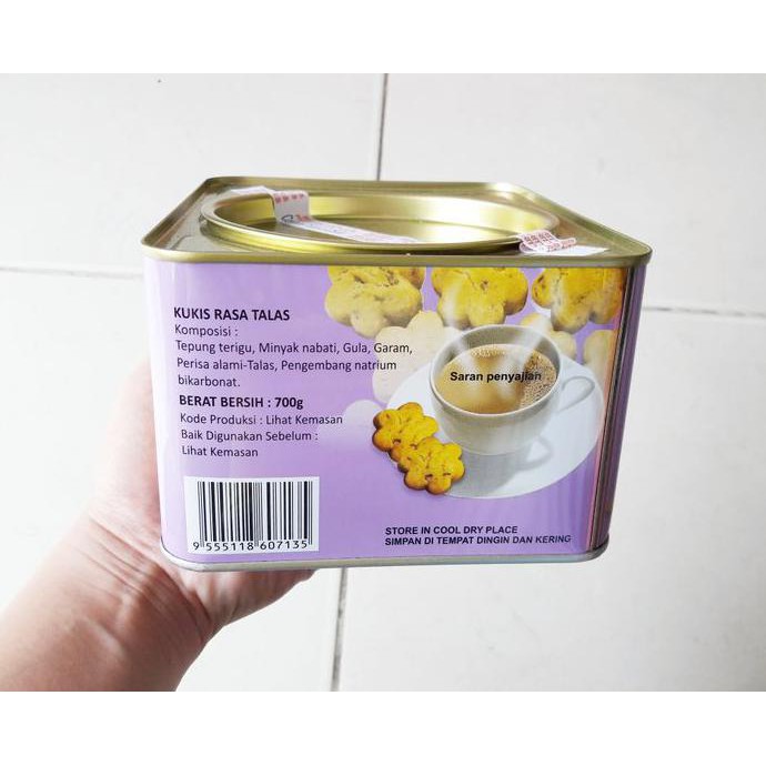 

YAM COOKIES BISKUT KELADI TIN 700GRAM. BISKUIT UBI TALAS IMPORT