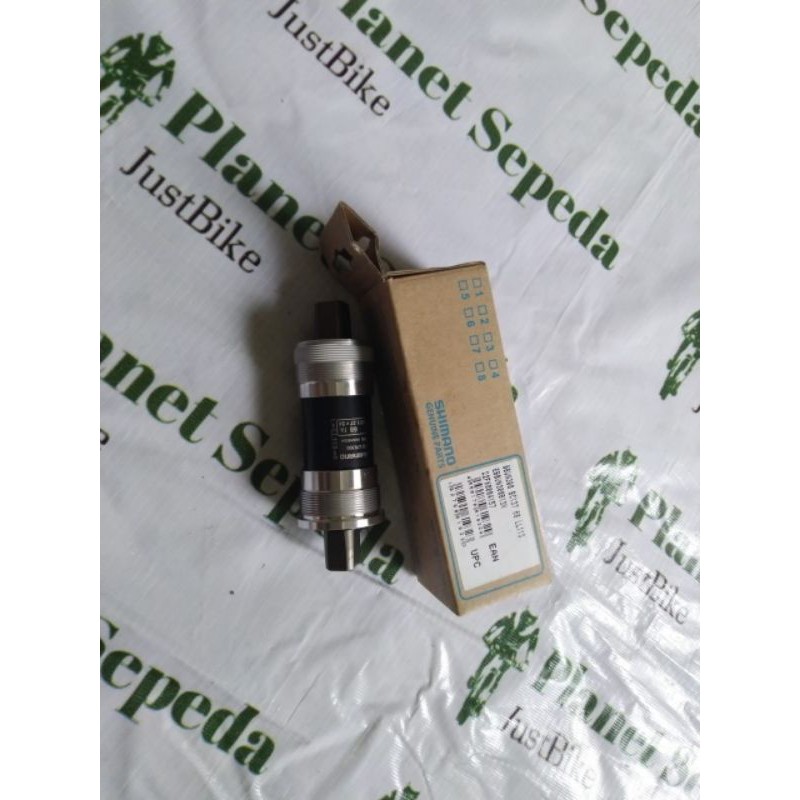 Bottom Bracket Shimano UN300 113mm Kotak l BB UN300 113mm