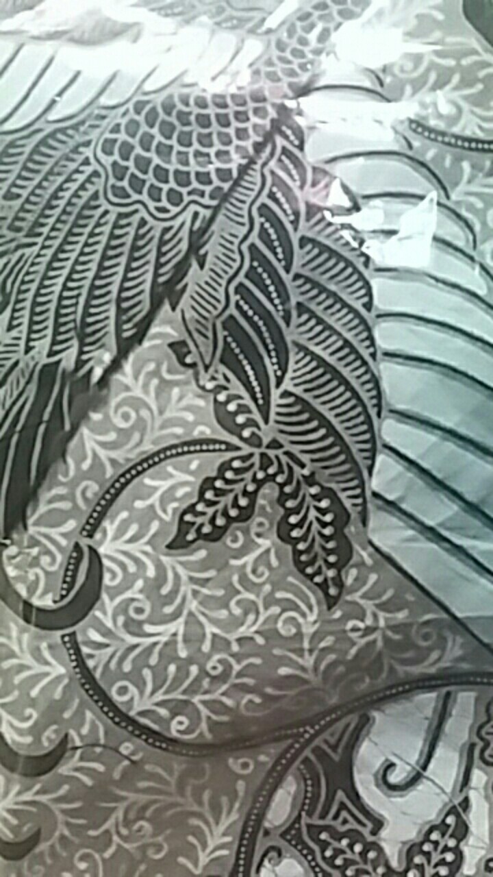 Kemeja Batik Pria Lengan Panjang Motif Peksi Abu-abu  Bahan Katun Halus
