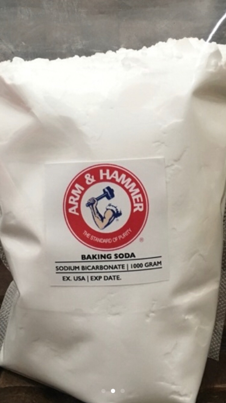 Arm & Hammer Baking Soda 1000 Gram / Pure Baking Soda Import Usa / Pembersih Keramik