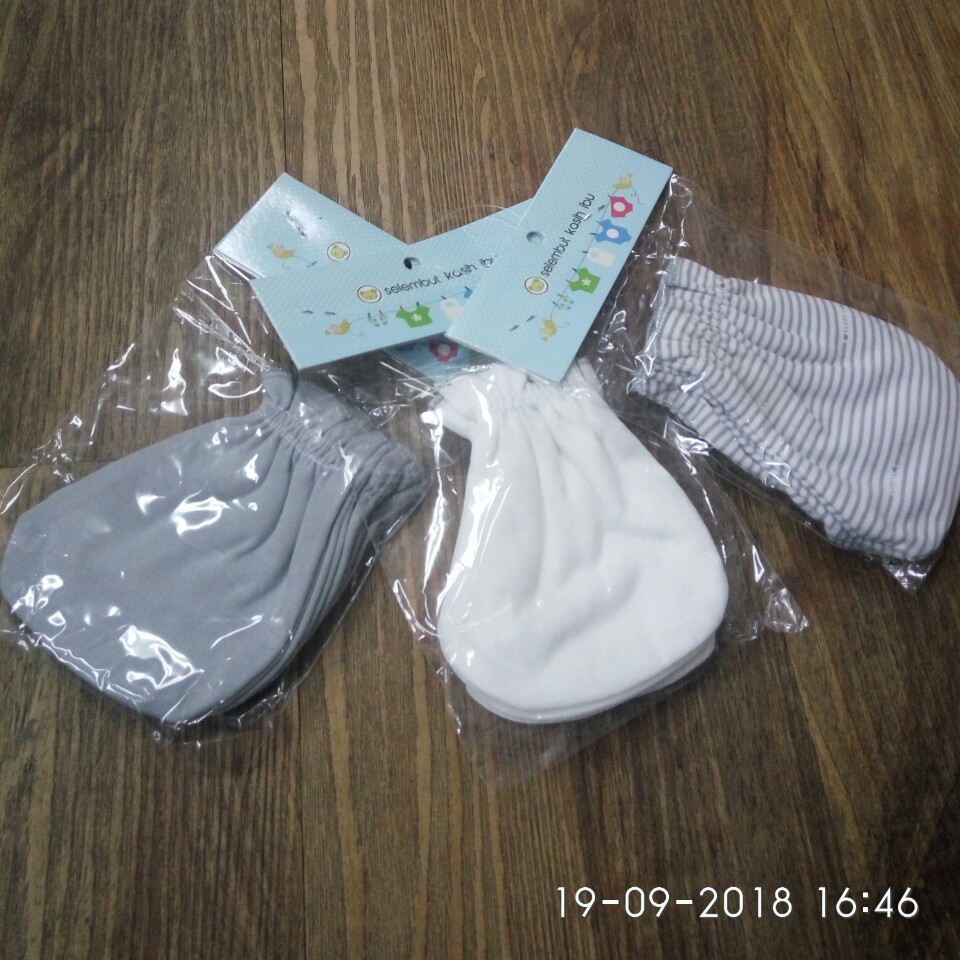 fluffy sarung tangan &amp; kaki bayi 3 pasang/motif 4pasang termurah