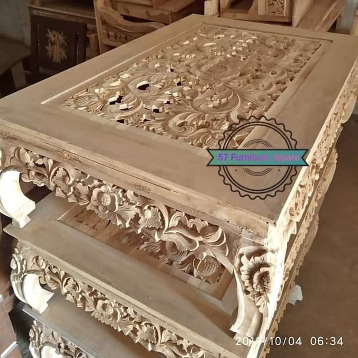 Meja tamu ukir kayu jati mentahan meja kopi lesehan