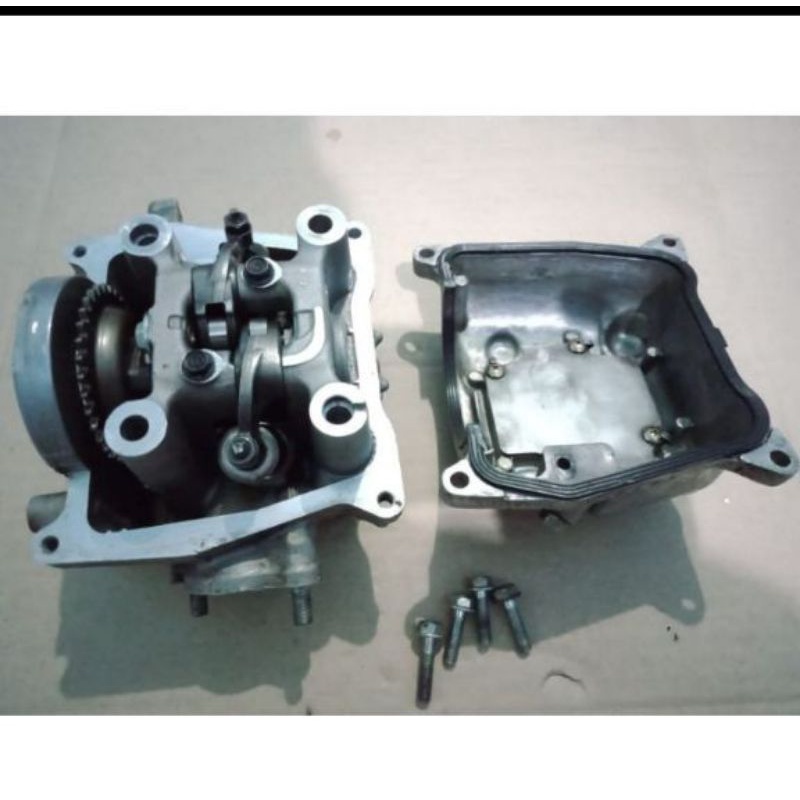 cylinder head blok kop kepala cylinder head Vario 125 original