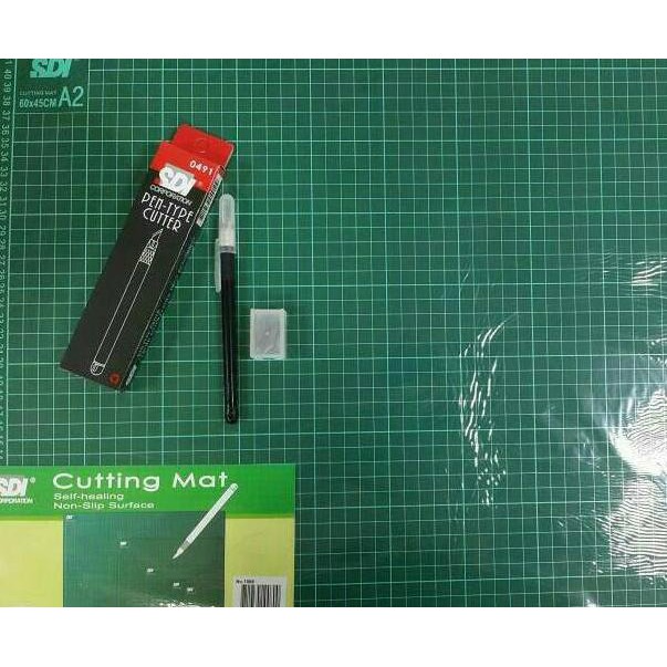 

JUAL MURAH Paket Cutting mat A2+ Pen cutter free refill SDI murah