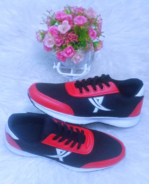 sepatu pria sneakers running fashion running BCX size 39-43
