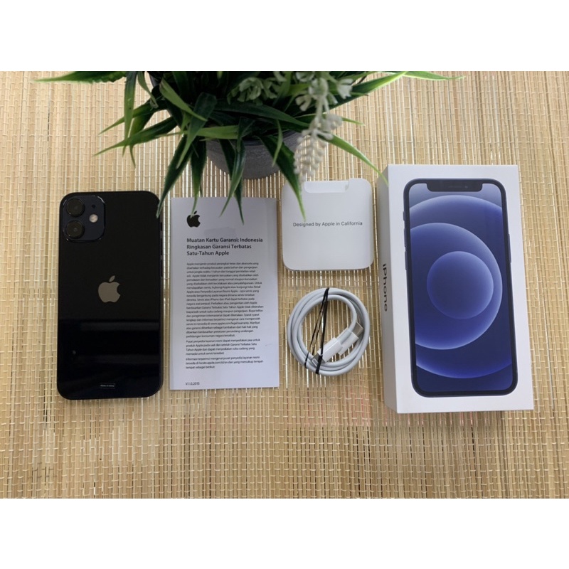 Iphone 12 Mini 256GB Black Garansi Ibox Sampai 18 April 2022 Mulus