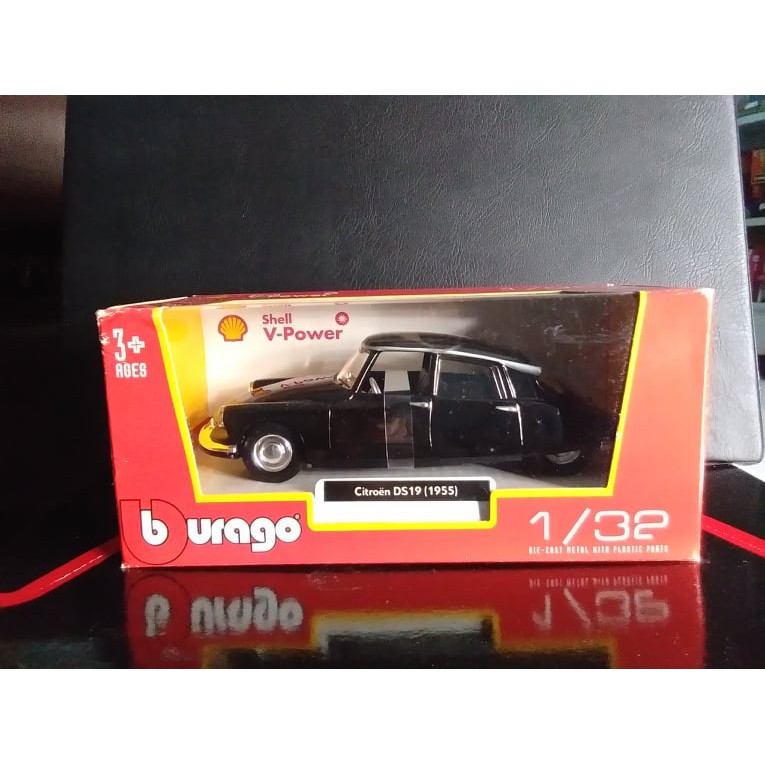 Diecast Burago Citroen DS19 (1955) skala 32
