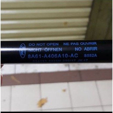 Shock bagasi ford fiesta